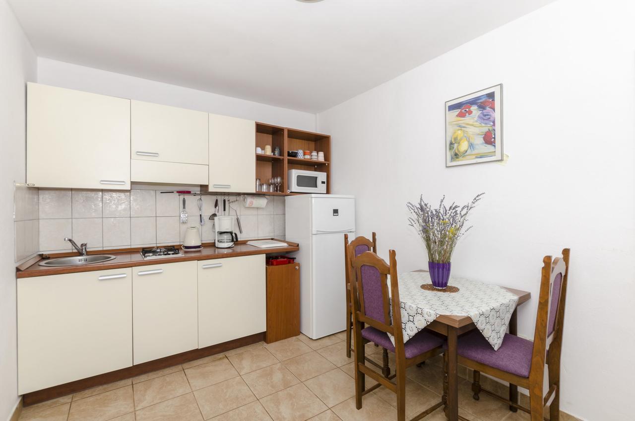 Apartments Dinko Gdinj 外观 照片