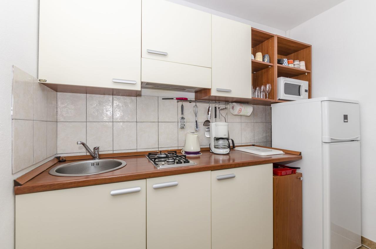 Apartments Dinko Gdinj 外观 照片