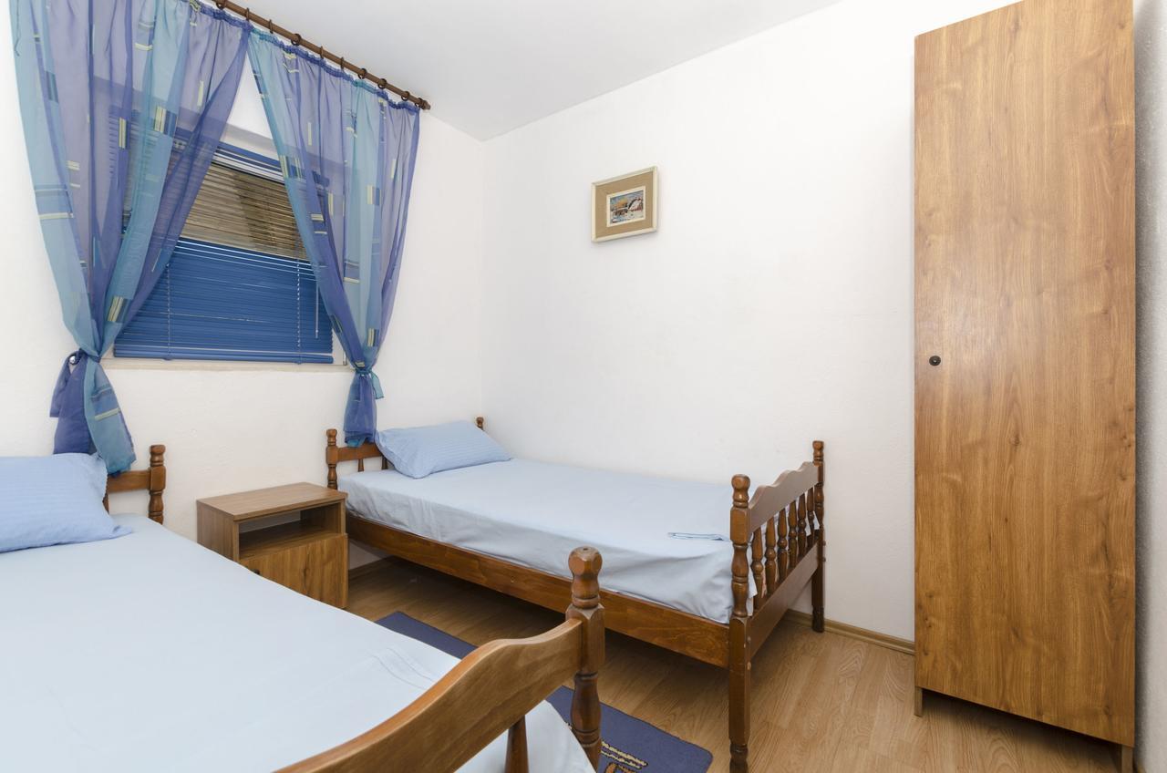 Apartments Dinko Gdinj 外观 照片