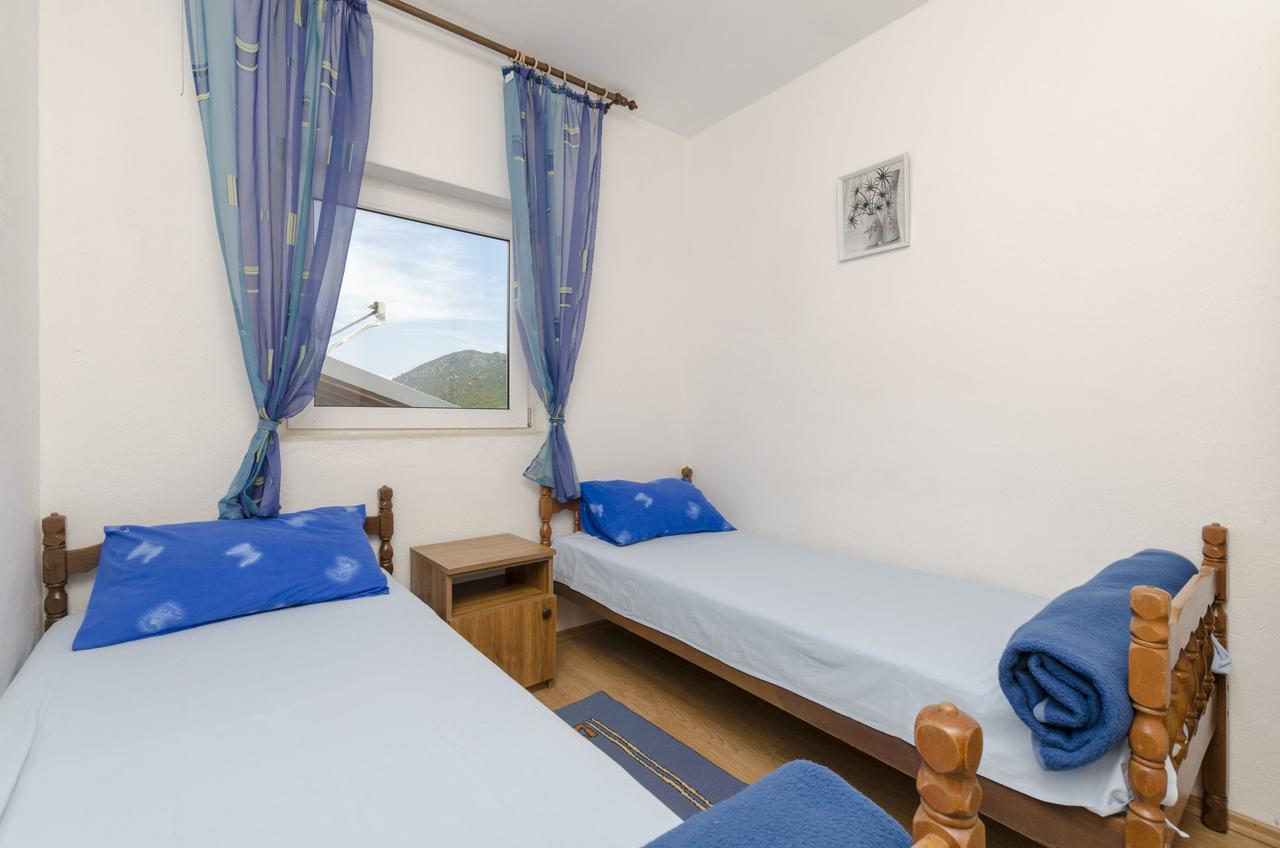 Apartments Dinko Gdinj 外观 照片